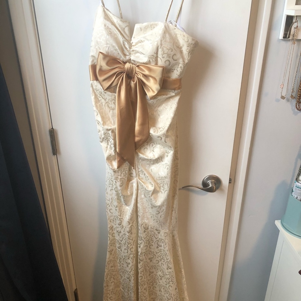Cream Mermaid Formal Dress